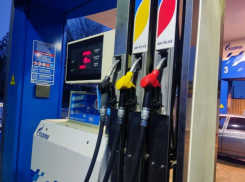 Стоимость волгоградского бензина продолжает бить рекорды по дороговизне