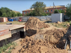 Скандальный долгострой в Волгоградской области на полгода оставили без стройматериалов