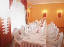 Банкетный зал «Элион»: новогодняя ночь в руках профессионалов