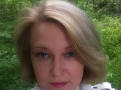 Мы из: журналистка рассказала о девушках на шпильках по ямам Волгограда