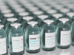 В Волгограде артисты прошли вакцинацию от COVID-19