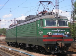 Локомотив сошел с рельсов под Волгоградом