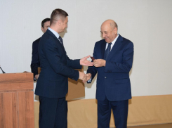 Зампрокурора Волгоградской области проводили на пенсию