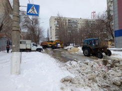  Автомобилистам в Волгограде перекрыли улицу Двинскую