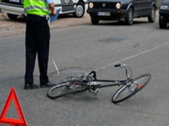 Женщина за рулем Chevrolet Niva сбила 14-летнего велосипедиста в Волгограде