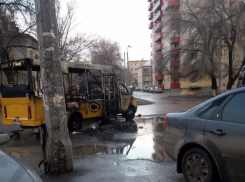 В Волгограде злоумышленники сожгли три маршрутки 