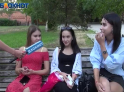 Деньги, одиночество и здоровье: волгоградцы назвали три темы для разговоров ночью