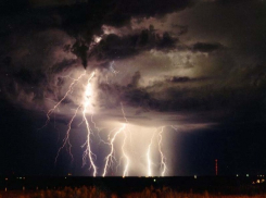 В выходные в Волгограде ожидается шквалистый ветер, град и грозовые дожди