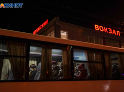 Волгоградские бюджетники признались, что не готовы по принуждению перечислить дневной заработок в фонд помощи беженцам