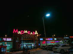 Маршрутчики избили у ТРК «Мармелад» водителя автобуса №77