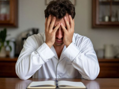 Пациент психбольницы в Волгограде воткнул в глаз шариковую ручку 