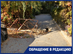  Волгоградец сам решил засыпать «ничейный» опасный провал на Комсомольской