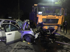 Два человека погибли, трое пострадали в ДТП в Волгограде