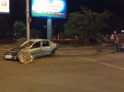 В Волгограде в ДТП с Renault пострадал 35-летний пассажир