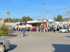 Почему юг Волгограда лишили популярной маршрутки? Чиновники все свалили на перевозчика
