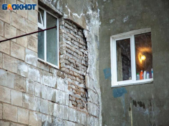 Волгоградка разбилась, упав с 3 этажа жилого дома
