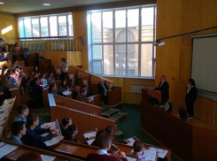 Новый рекорд: «Большой этнографический диктант» написали 1,5 тысячи волгоградцев 
