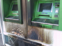 В Советском районе Волгограда ночью сгорел банкомат