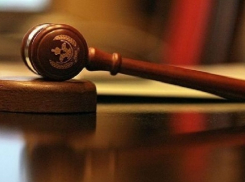 В Волгограде осудят экс-полицейских за превышение полномочий