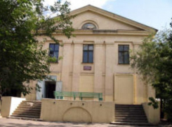 Сотрудник больницы на севере Волгограда умер на рабочем месте                 