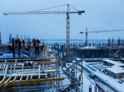 К строительству стадиона «Волгоград Арена» привлекли уже 1200 человек 