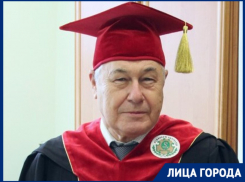 «Семейные разговоры - лучший вид профориентации»: основатель педагогической династии ВолгГМУ, профессор Валерий Михальченко