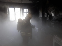 Два трупа нашли в сгоревшей квартире в Волгоградской области