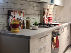 Изготовитель мебели в Волгограде накосячил и перестал брать трубки от заказчицы