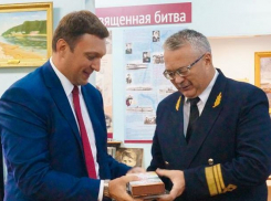 Многодетный депутат уехал из Волгограда к комплиментам и поздравлениям