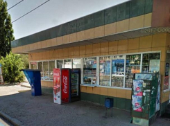 Блогер нашел в Волгограде огромный магазин, который по документам является остановкой