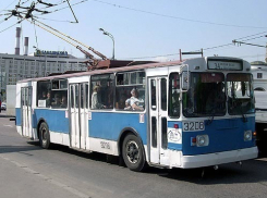 Волгоградцы узнали фамилию лучшего водителя троллейбусы города