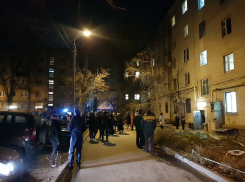 В Волгограде эвакуировали горящее общежитие: есть пострадавшие