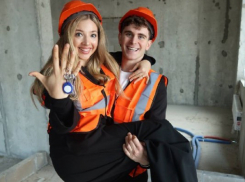 Аня Покров предложила Бабичу вступить в брак через «Госуслуги»