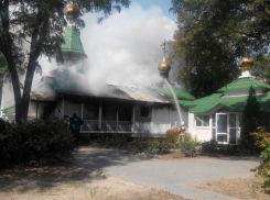 В центре Волгограда сгорела часовня Урюпинской иконы Божией Матери