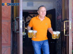 В Волгоградской области ввели вход по QR-кодам в кафе и кинотеатры