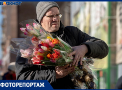 Рекордно низкие цены на тюльпаны ввели в Волгограде перед Восьмым марта