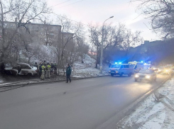 Врачи рассказали о выживших детях в смертельном ДТП на севере Волгограда