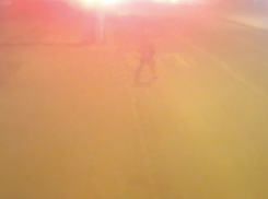 Женщина «испарилась» после наезда ВАЗа в Волгограде – видео