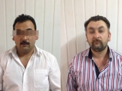 В Волгограде задержаны двое мужчин, продавших за 240 тысяч набор кастрюль