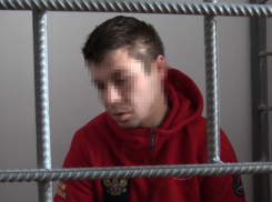 В Волгограде драка между посетителями кафе из-за девушки закончилась поножовщиной