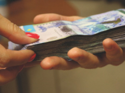 «Целительницы» обманули волгоградку на 1,5 млн рублей, сняв несуществующую порчу 