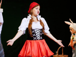 «Окей, Google, как мне пройти к бабушке»: «Царицынская опера» покажет современную версию «Красной шапочки»