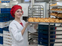 Участница «Мисс Блокнот Волгоград-2024» не пожалела бриллиантов для Монро