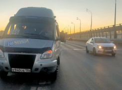 «Зажимало ногу дверью, падала в обморок, лапали мужчины»: волгоградцы рассказали о поездках через Волгу