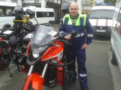 В Волгограде при спасении людей из взорванного подъезда пострадал спасатель 