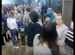 Пассажиров скоростного трамвая эвакуировали с «Площади Ленина», - волгоградцы