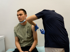 Футболисты «Ротора» привились от коронавируса после матча с «Текстильщиком»