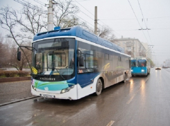Электробус вышел на троллейбусный маршрут №10 в Волгограде