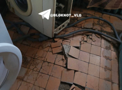 В Волгограде прокуратура и журналисты спасли затопленное кипятком общежитие