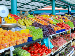Сезонные овощи и фрукты в Волгоградской области подешевели